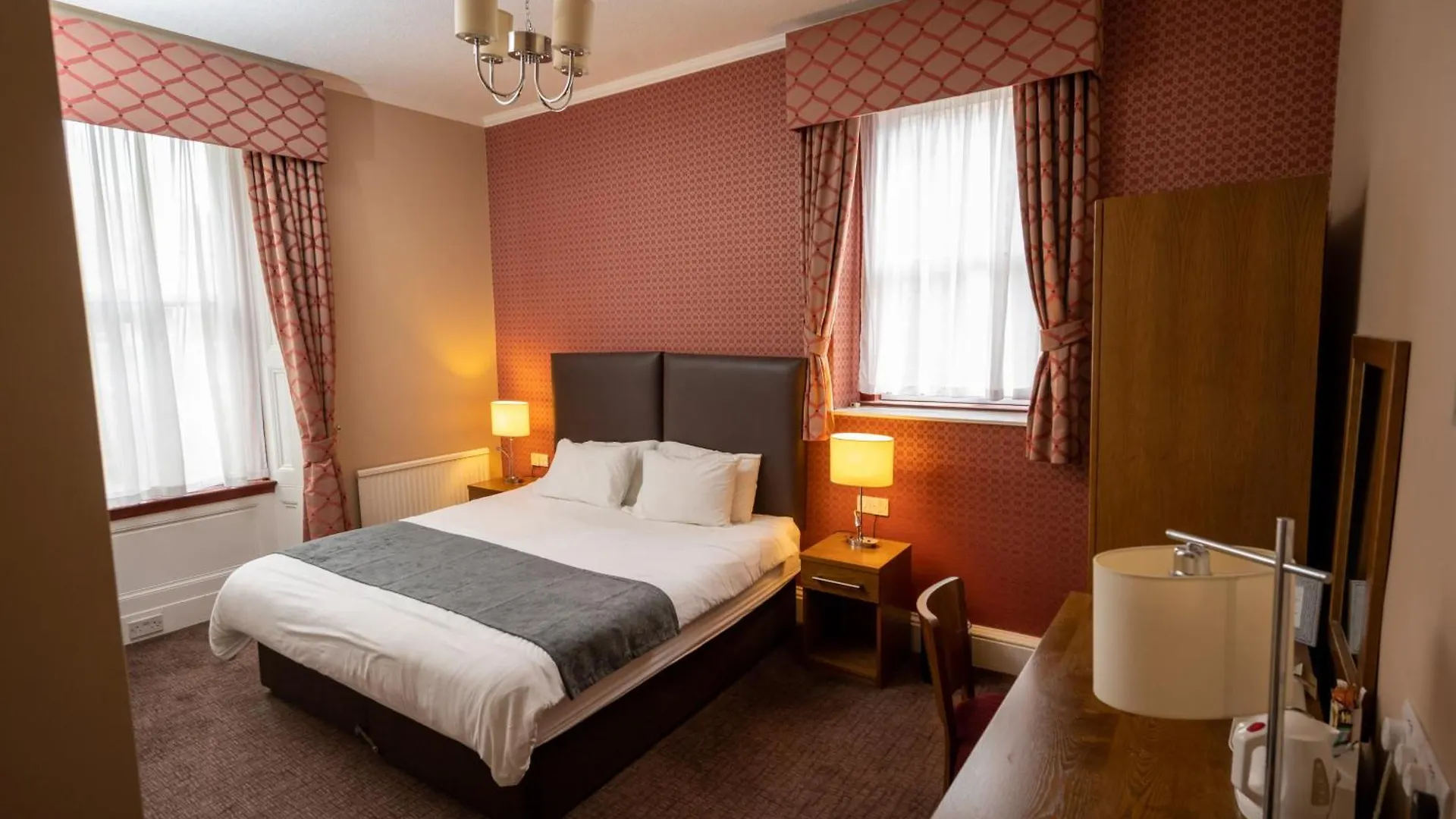 Hampton Hotel By Greene King Inns Эдинбург